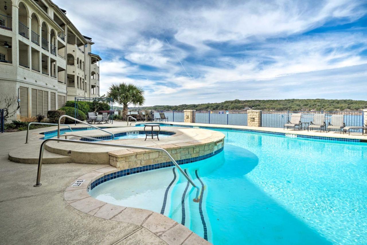 Lakefront Lago Vista Condo With Resort Amenities! Exterior photo