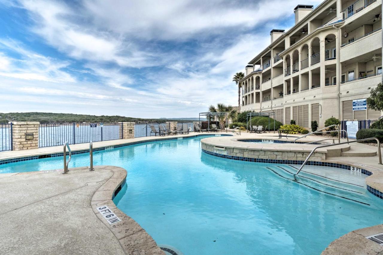 Lakefront Lago Vista Condo With Resort Amenities! Exterior photo