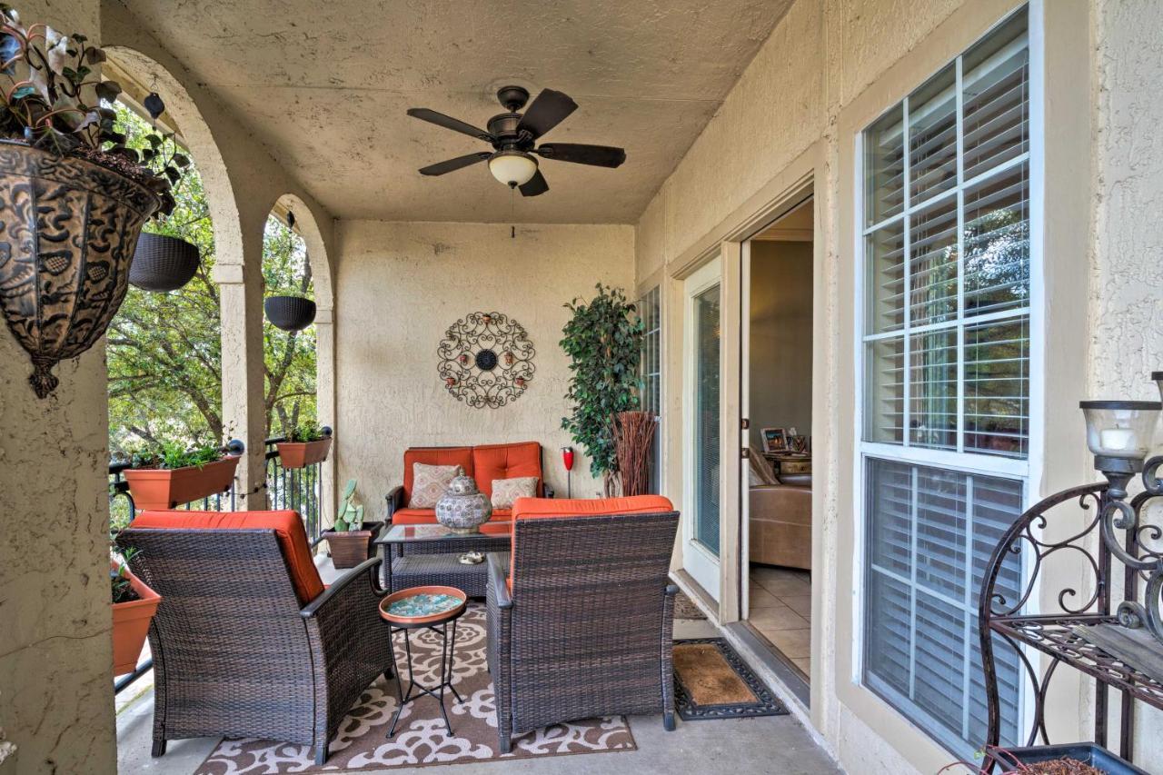 Lakefront Lago Vista Condo With Resort Amenities! Exterior photo